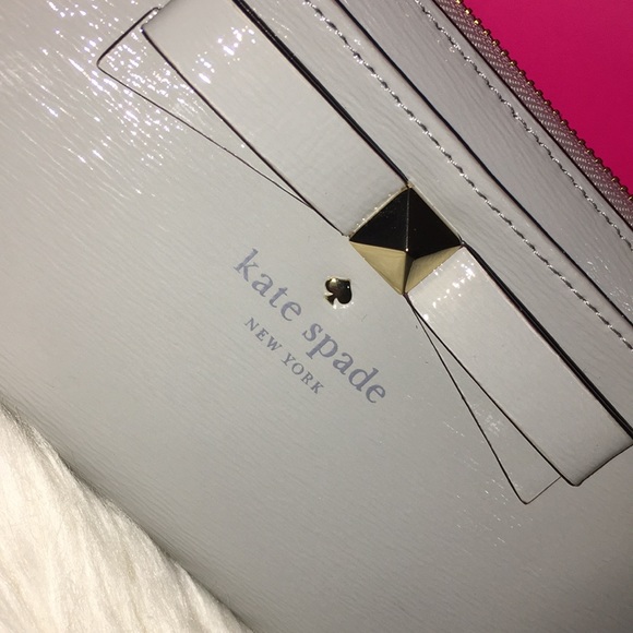 Kate Spade Wristlet - Picture 3 of 8